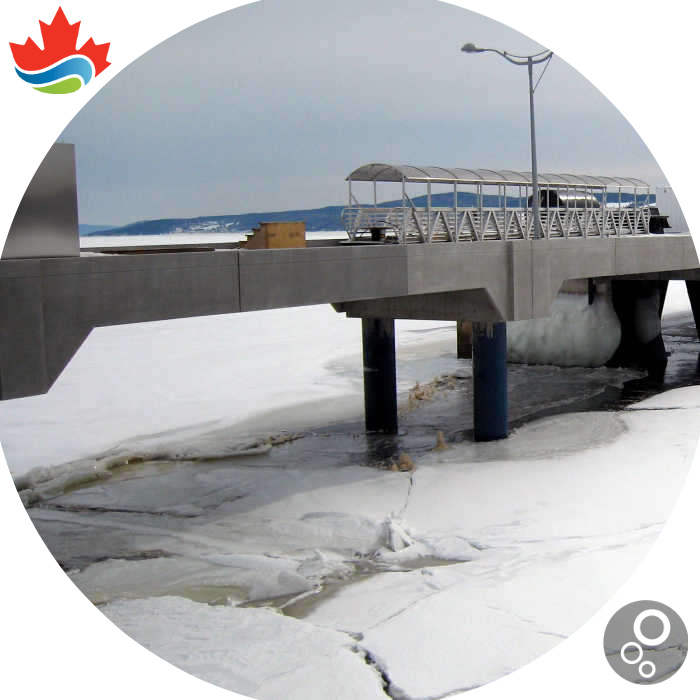 Deicing of a commercial dock